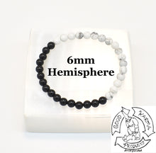 Load image into Gallery viewer, Howlite and Onyx Bracelet 6mm
