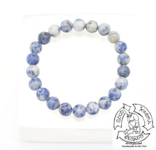 Load image into Gallery viewer, Bracelet made of Sodalite
