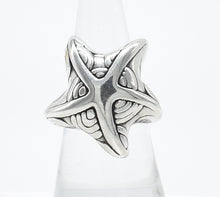 Load image into Gallery viewer, Vintage Sterling Silver Starfish Ring - Size 8.75
